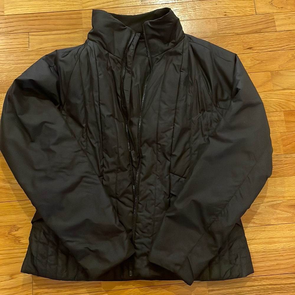 Women’s North Face Puffy Jacket